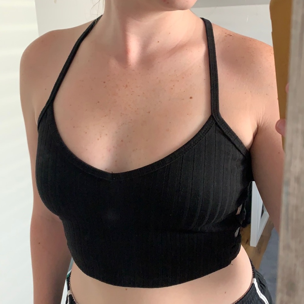 Cute black cropped tank